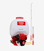 Welke beschermende uitrusting is vereist bij het gebruik van benzinetuingereedschap?